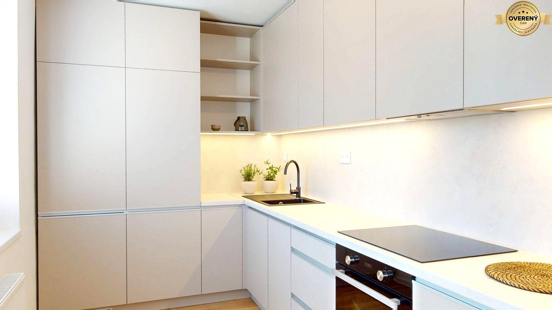 Kuchynská linka od partnerského stolára BpV