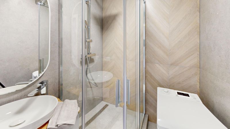 Malinovskeho-Bathroom.jpg