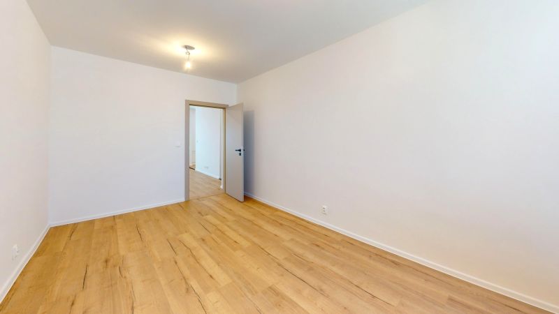 18-Sad-Kpt-Nalepku-Bedroom.jpg